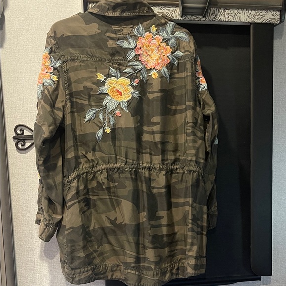 Johnny Was Olive Camouflage Jacket with Floral Embroidery - Picture 10 of 10